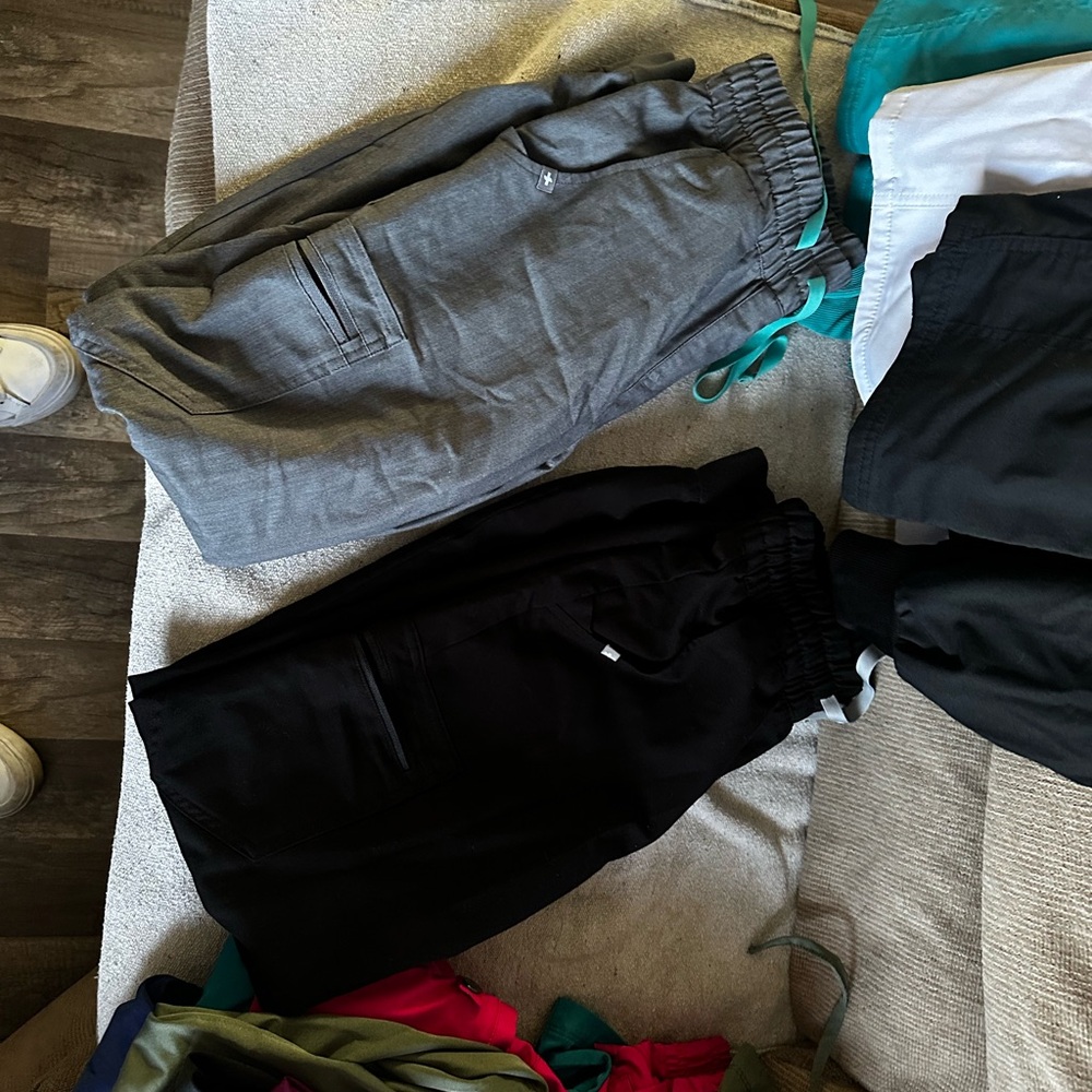 Figs joggers